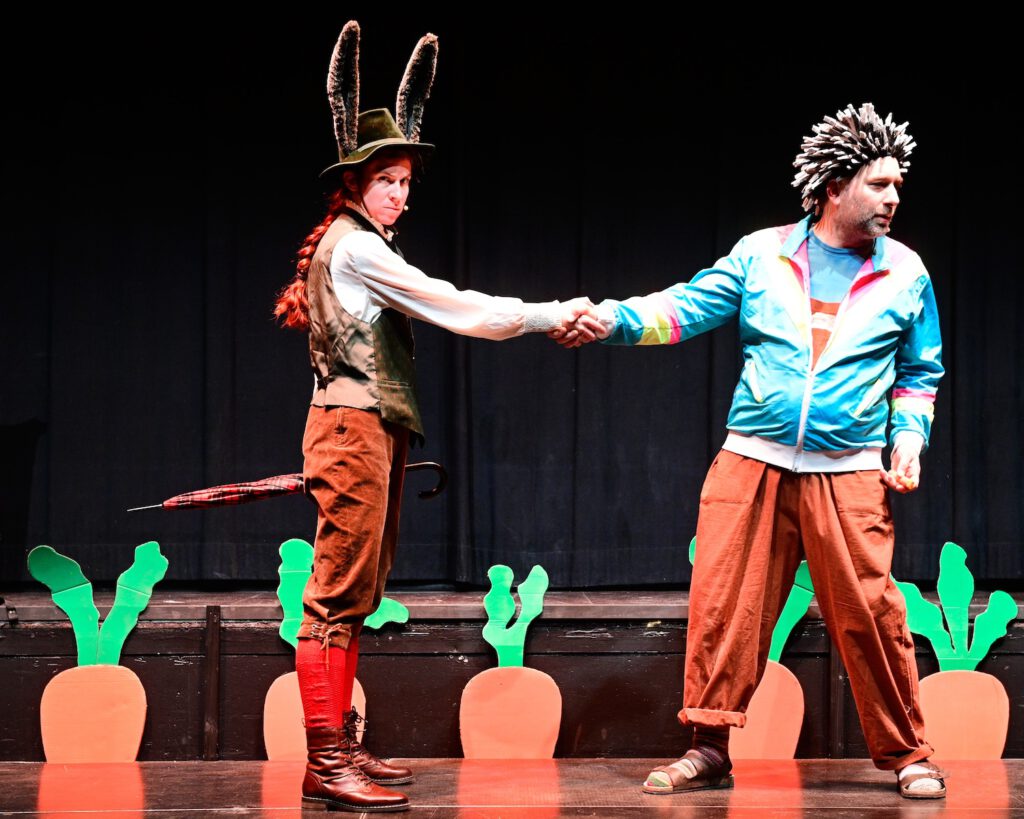 Flora Pulina in "Der Hase und der Igel"