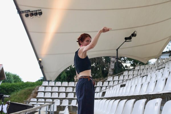 "Aufstand im Olymp" Regie: Flora Pulina "Aufstand im Olymp" Regie: Flora Pulina