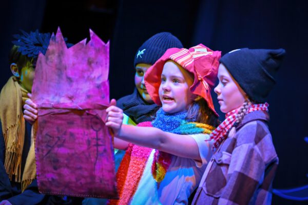 Flora Pulina - Regie "Die kleine Hexe" Flora Pulina - Regie "Die kleine Hexe"